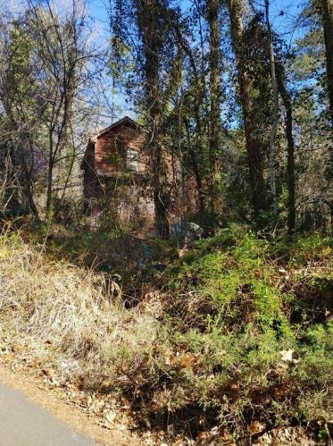 484 Chinkapin Dr, Dahlonega, GA 30533-5328