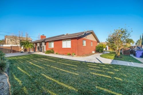 6315 Compton Ave, Rialto, CA 92377-4572