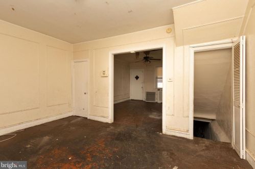 4706 4 St, Philadelphia PA 19140-2416 exterior