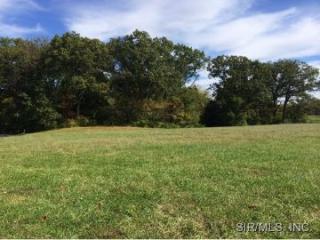 3035 Croatia Dr, Columbia, IL 62236-4174