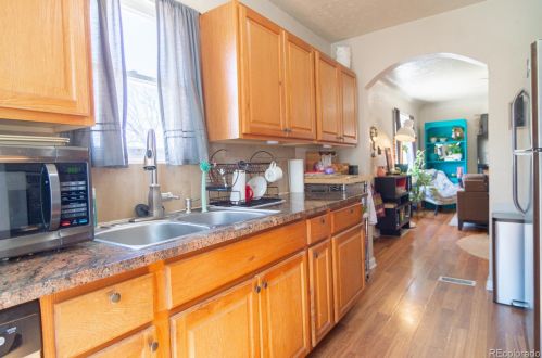 2038 6th Ave, Greeley CO  80631-7106 exterior