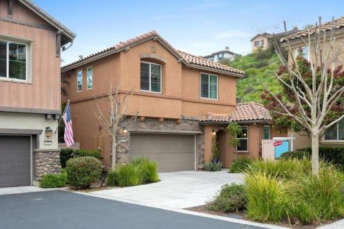 1359 Dolomite Way, San Marcos CA  92078-2824 exterior