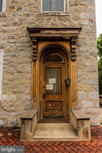 59 East St, Carlisle PA  17013-2505 exterior