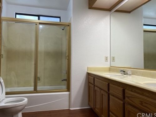 5001 119th Pl, Hawthorne CA 90250-2722 exterior