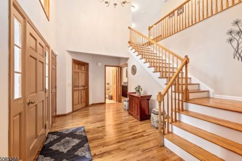 8 Elshaer Ct, Dover NJ  07869-1923 exterior