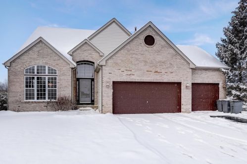 140 Dallas Dr, Hanover Park, IL 60103-1307