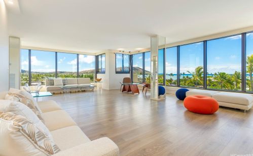 250 Kawaihae St, Honolulu, HI 96825-1951