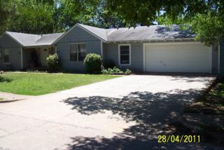 612 Sunny Ln, Irving TX  75060-3957 exterior