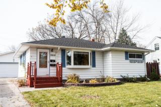 2010 8th St, Fargo ND  58102-1429 exterior
