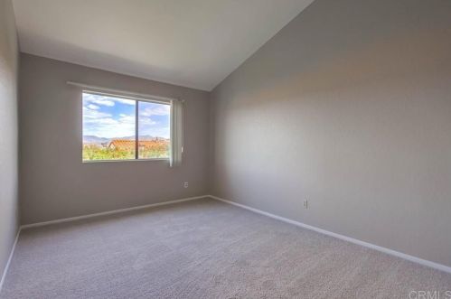 691 Ascot Dr, Vista CA 92083-4207 exterior