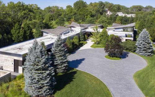 2500 Telegraph Rd, Bannockburn IL  60015-1540 exterior