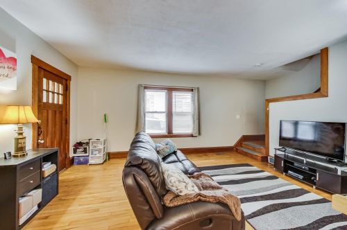 1077 5th St, Saint Paul MN  55106-5331 exterior