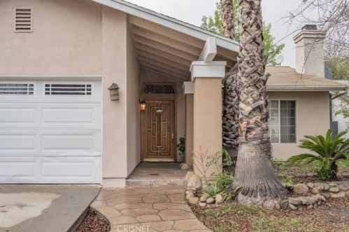 1891 Yosemite Ave, Simi Valley, CA 93063-4249