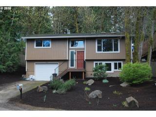 5761 39th Ave, Portland OR  97221-3508 exterior