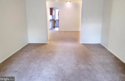 1809 Silver Ct, Trenton NJ  08690-3530 exterior