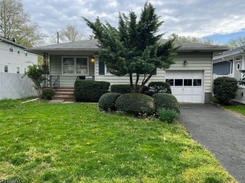 1383 Lambert St, Rahway, NJ 07065-1929