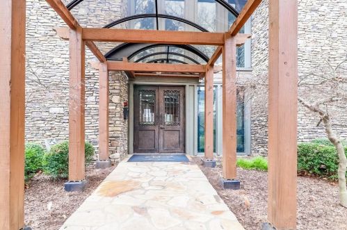 1302 Highland Bluff Dr, Atlanta, GA 30339-3233