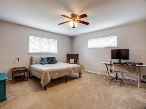 9733 Estate Ln, Dallas TX  75238-1849 exterior