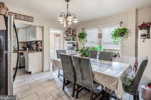 887 Lalor St, Trenton NJ  08610-6558 exterior