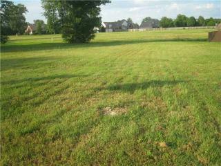 1070 Woodland Ridge Dr, Cordova, TN 38018-3601