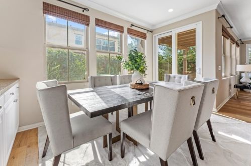 78 Rembrandt, Irvine CA  92620-7314 exterior
