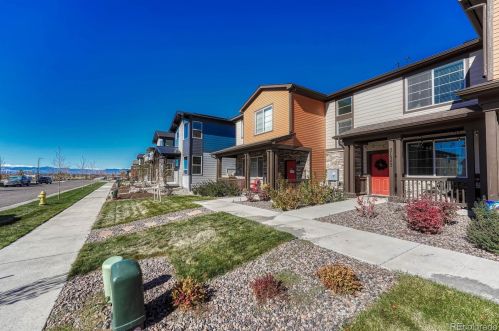 21543 59th Pl, Denver CO  80019-6614 exterior