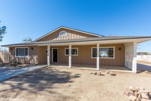 48033 91st St, Lancaster, CA 93536-9324