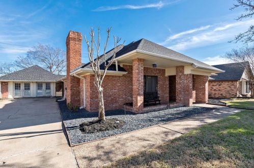 2510 Arbor Dr, Bryan, TX 77802-2127