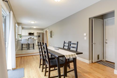981 Cortland Dr, Saint Paul MN  55124-8910 exterior