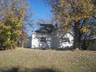 2616 Powhattan St, Alton, IL 62002-5423