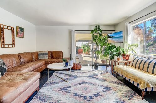 5910 Intervale Dr, Riverside CA  92506-4049 exterior