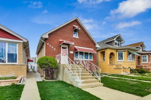 6048 School St, Chicago, IL 60634-4207