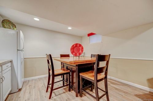 8754 Phillips Pl, Englewood CO 80112-3350 exterior