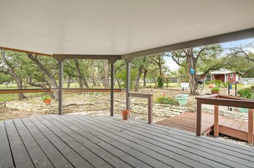 5116 Avispa Way, Austin TX  78738-7602 exterior
