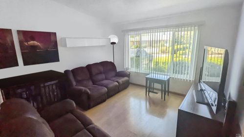 5185 Jomar Dr, Concord CA  94521-2339 exterior