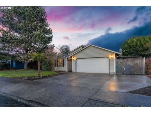 3717 154th Ave, Vancouver, WA 98682-7418
