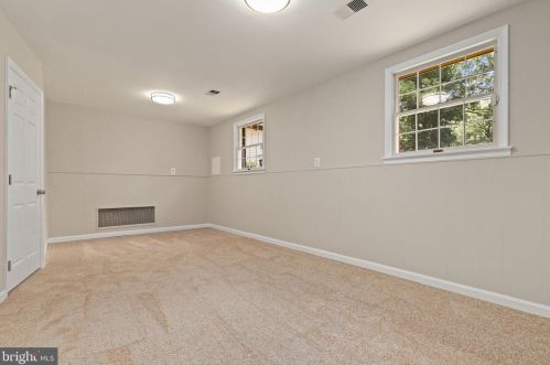 15309 Peach Orchard Rd, Silver Spring MD 20905-4338 exterior