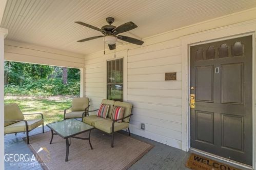3314 Harris Dr, Atlanta GA  30337-1005 exterior