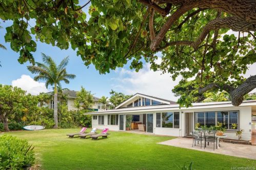 4915 Kalanianaole Hwy, Honolulu, HI 96821-1558