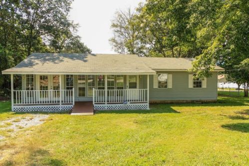 199 Piney Rd, Trenton, GA 30752-2712