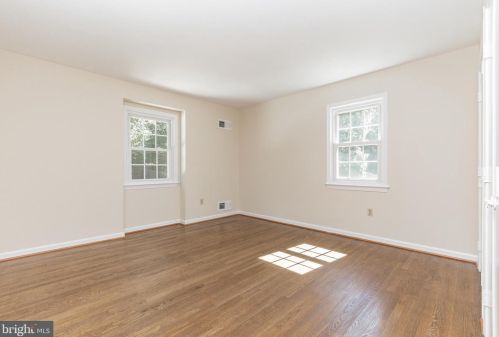 13825 Gate Dr, Silver Spring MD 20906-2208 exterior