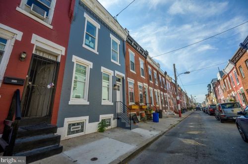 2212 Greenwich St, Philadelphia, PA 19146-4207