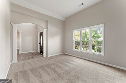 4810 Highland Lk Dr, Atlanta GA  30349-3913 exterior