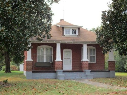 1490 Virginia Ave, Alberta, VA 23821-2319