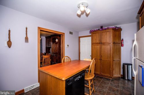 803 Jefferson Ct, Lancaster PA  17602-1241 exterior