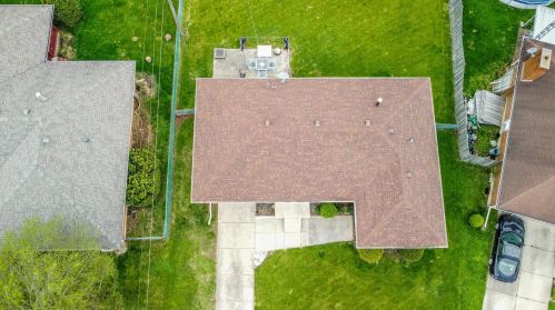 4466 Phoenix Dr, Springfield OH  45503-6326 exterior