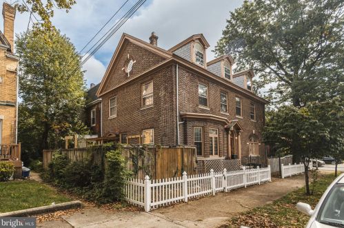 1129 48th St, Philadelphia, PA 19143-3510