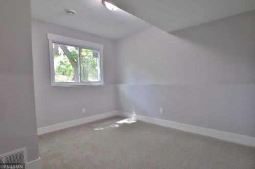 4353 Bear Path Trl, Saint Paul MN  55122-2218 exterior