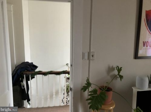 23 Walnut St, Lancaster PA  17602-2451 exterior