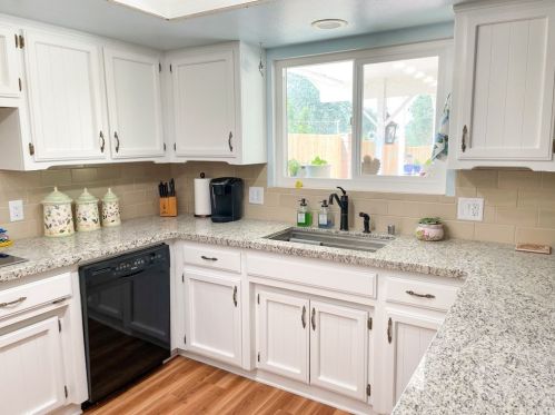 1735 Southfork Pl, Lake Nacimiento, CA 93446-4208